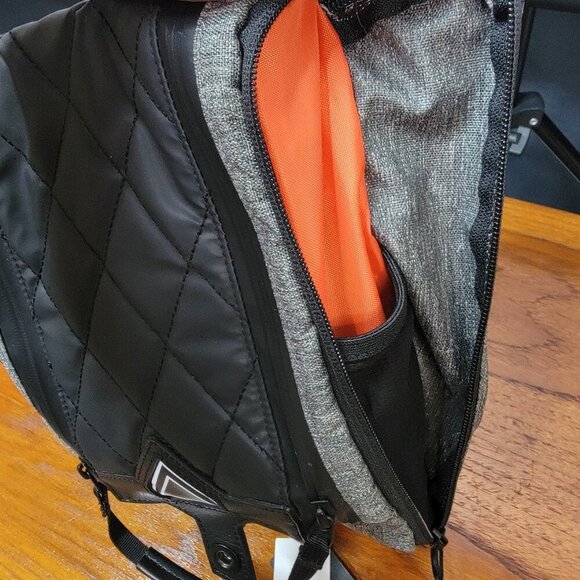 Standard Pacific Hanging Dopp Kit Toiletry Bag | Quilted Black & Gray | NWT - Picture 9 of 12